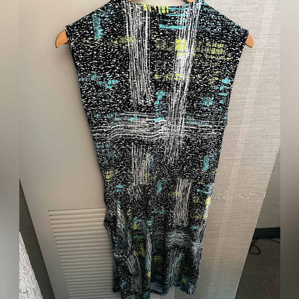 BCBG Patterned Dress - Picture 2 of 5